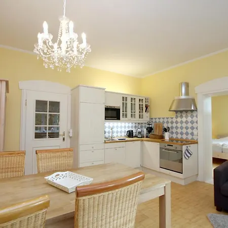 Gmelinstra_e 22_ Whg_ 3_ Haus Frie Daire *